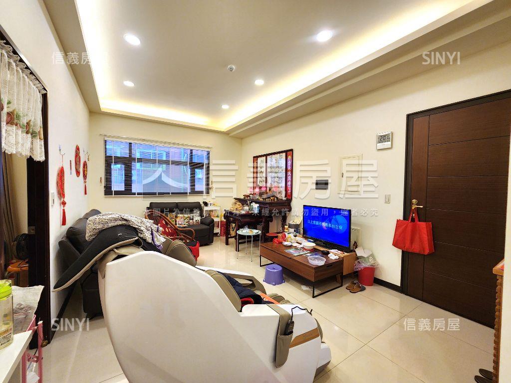 景安南華後棟三房車位房屋室內格局與周邊環境