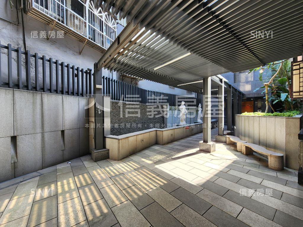 景安南華後棟三房車位房屋室內格局與周邊環境