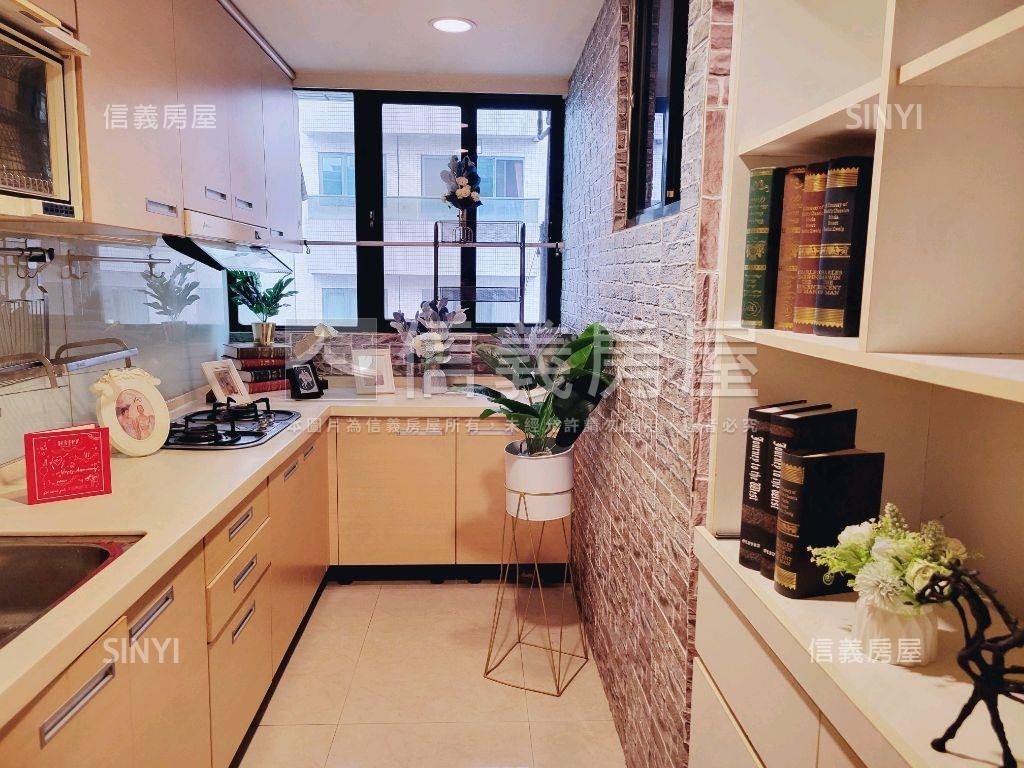 大坪林稀有美華廈房屋室內格局與周邊環境