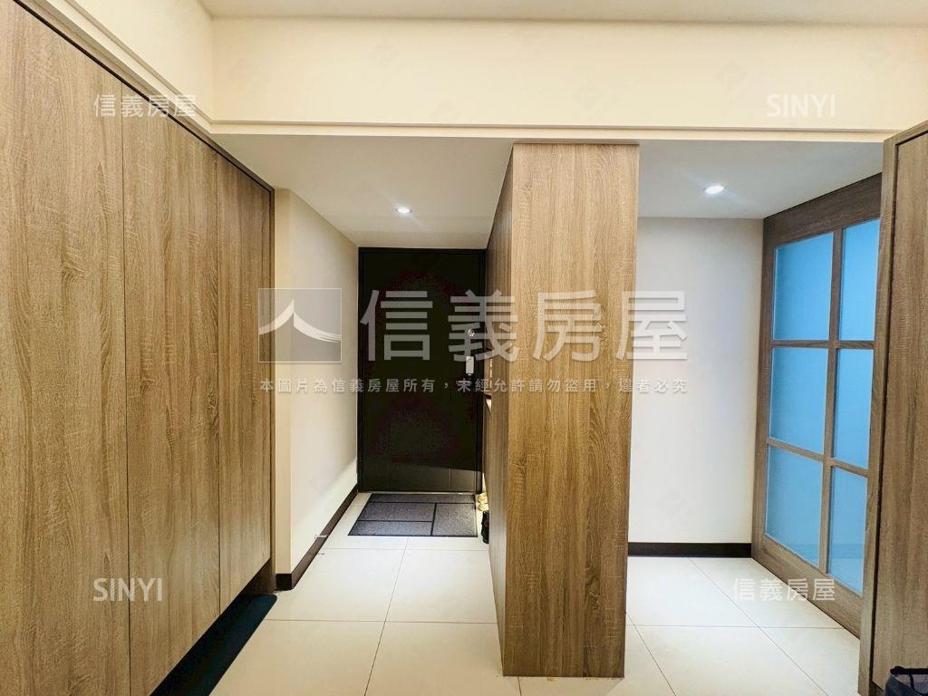 青埔近Ａ１８高鐵成家大璽房屋室內格局與周邊環境