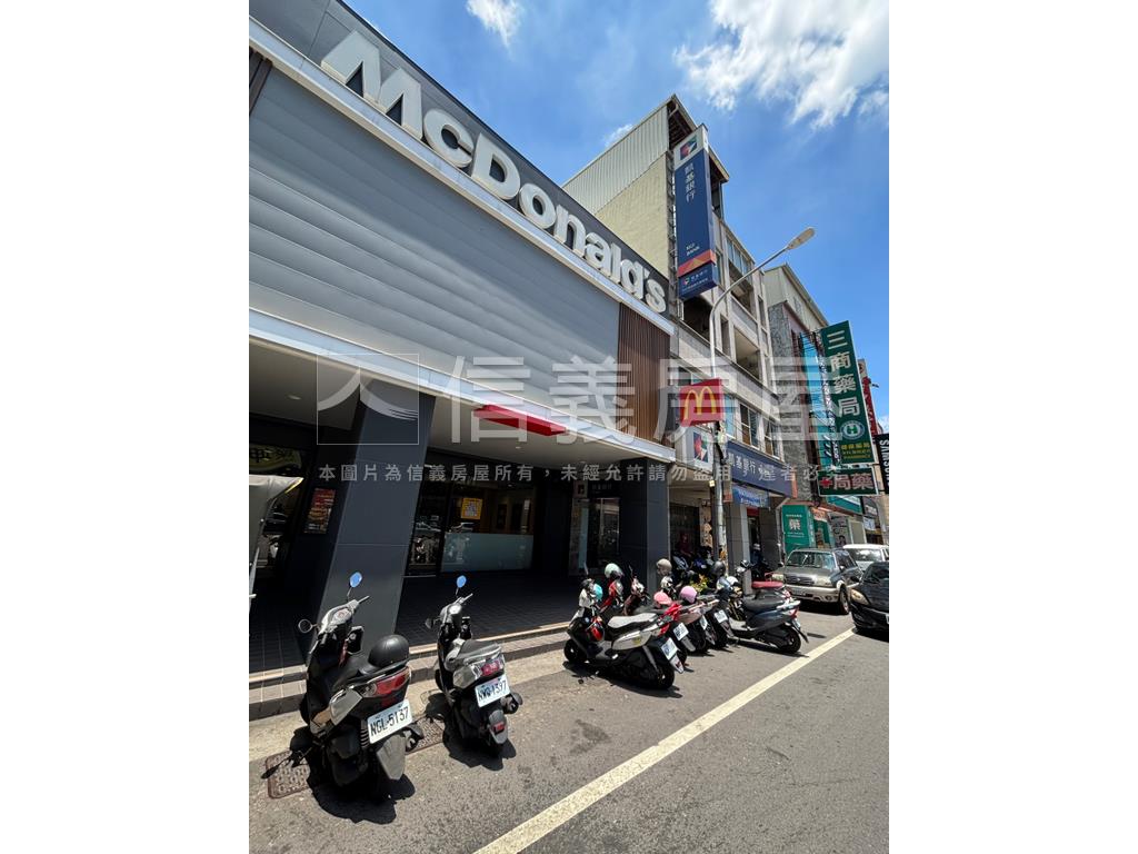 首購優選中興商圈兩房平車房屋室內格局與周邊環境