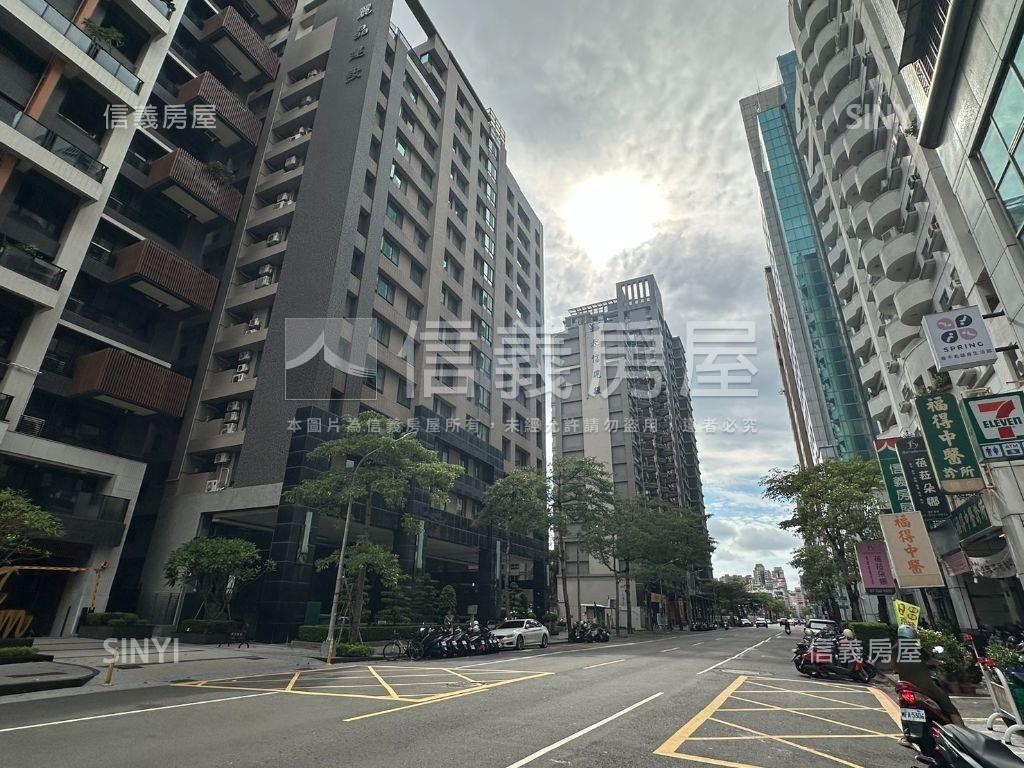 決心處理農１６巨蛋三角窗房屋室內格局與周邊環境