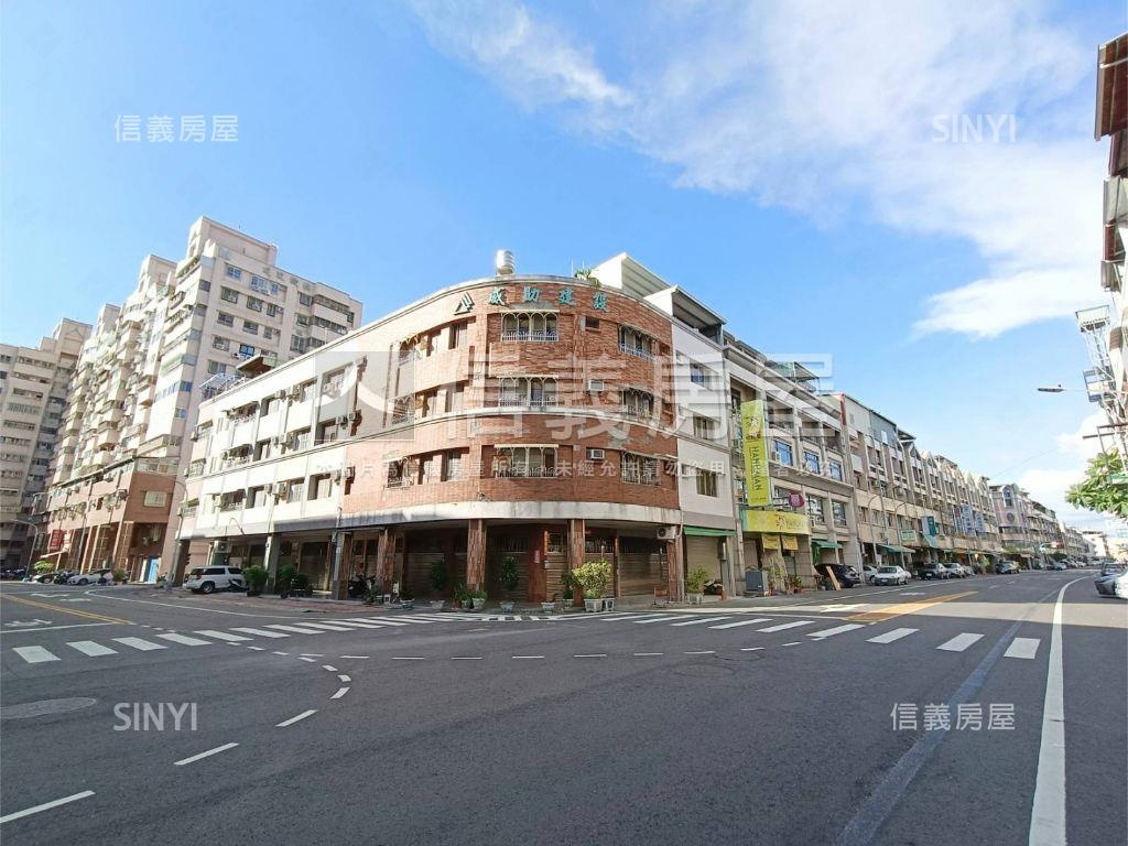 國泰建設鼎強新城文藻店透房屋室內格局與周邊環境