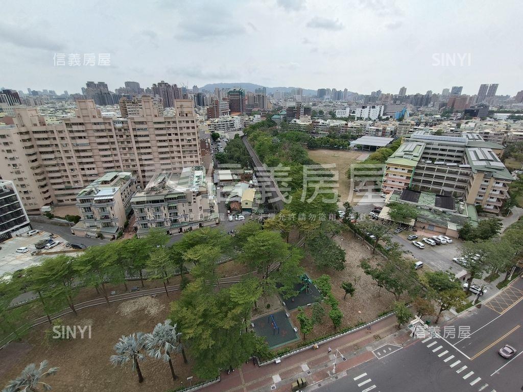 國泰建設鼎強新城文藻店透房屋室內格局與周邊環境