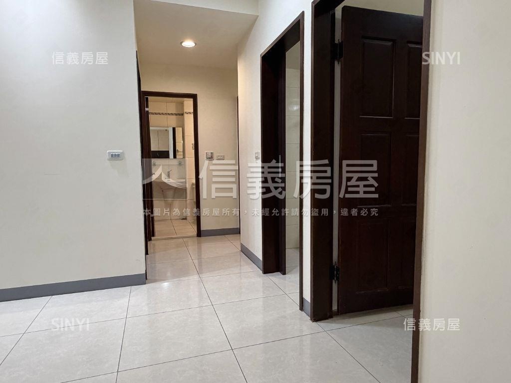 景秀８８溫馨三房車位房屋室內格局與周邊環境