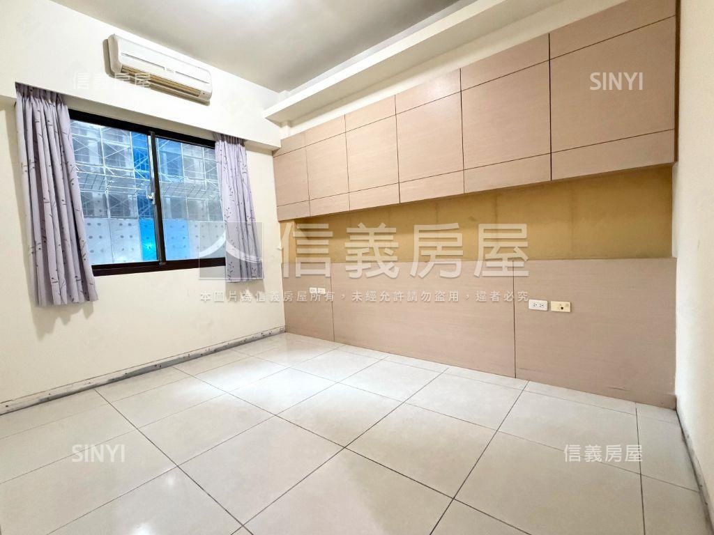 景秀８８溫馨三房車位房屋室內格局與周邊環境