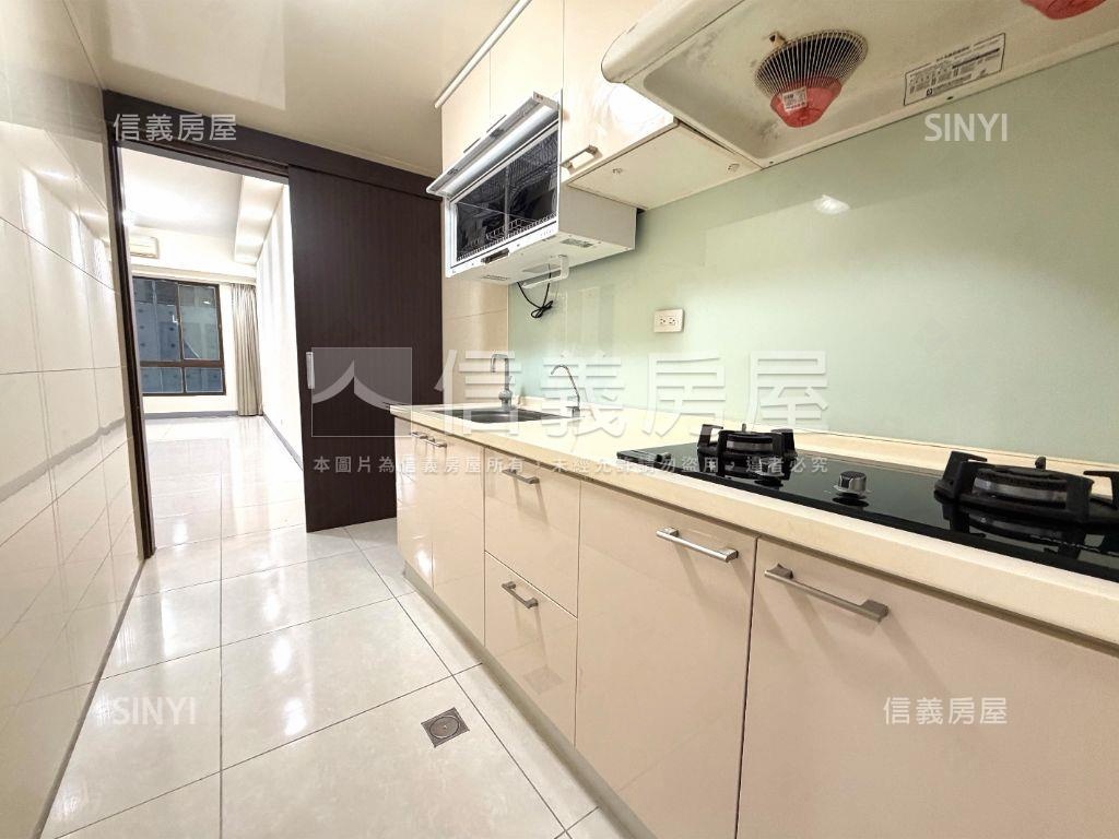 景秀８８溫馨三房車位房屋室內格局與周邊環境