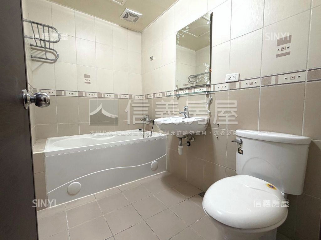 景秀８８溫馨三房車位房屋室內格局與周邊環境