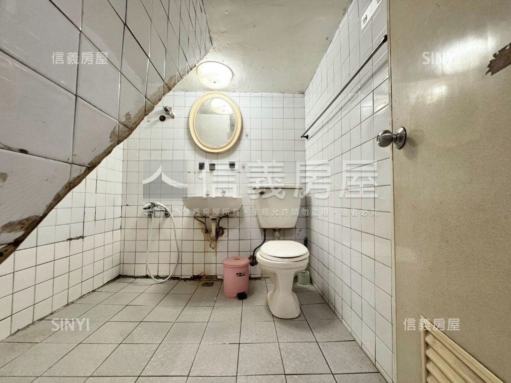 近奇美孝親成家透天房屋室內格局與周邊環境
