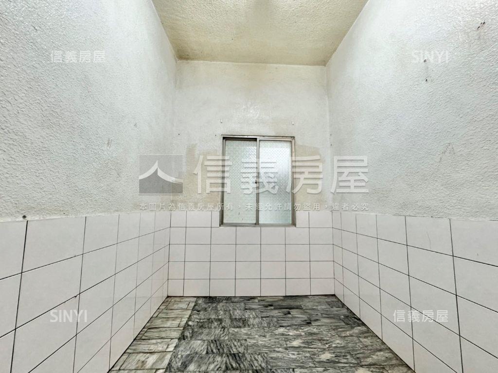 近奇美孝親成家透天房屋室內格局與周邊環境