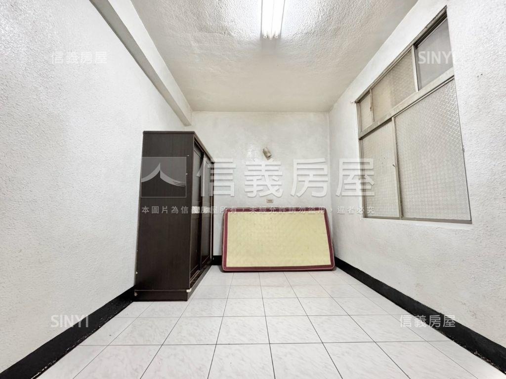 近奇美孝親成家透天房屋室內格局與周邊環境