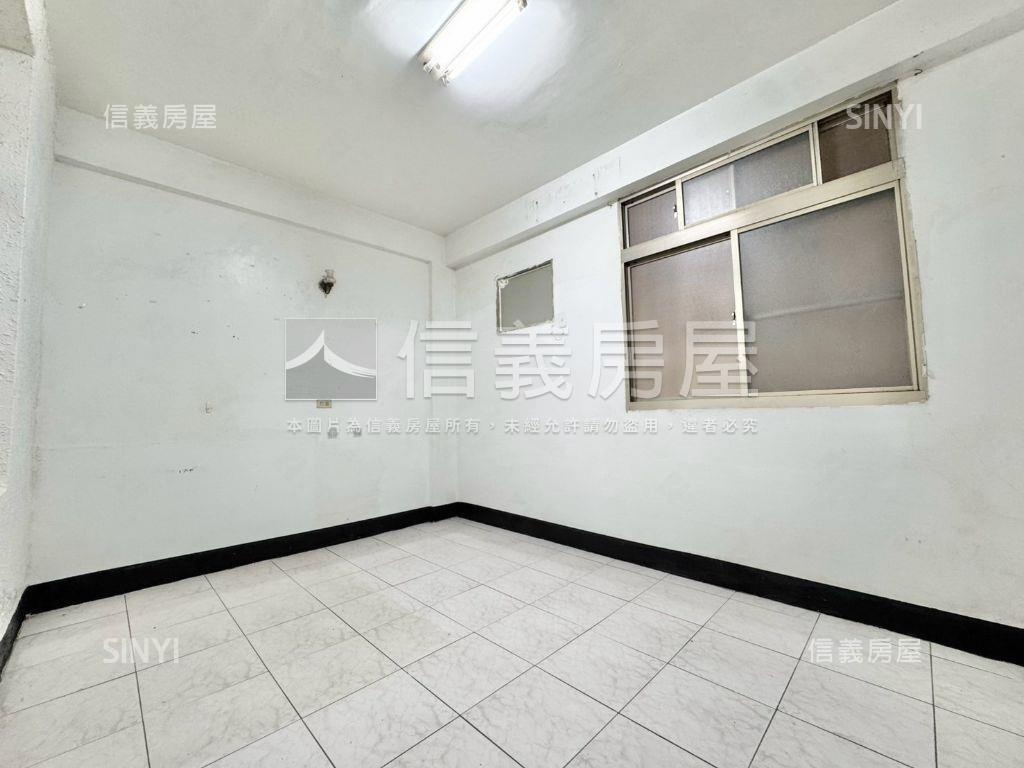 近奇美孝親成家透天房屋室內格局與周邊環境
