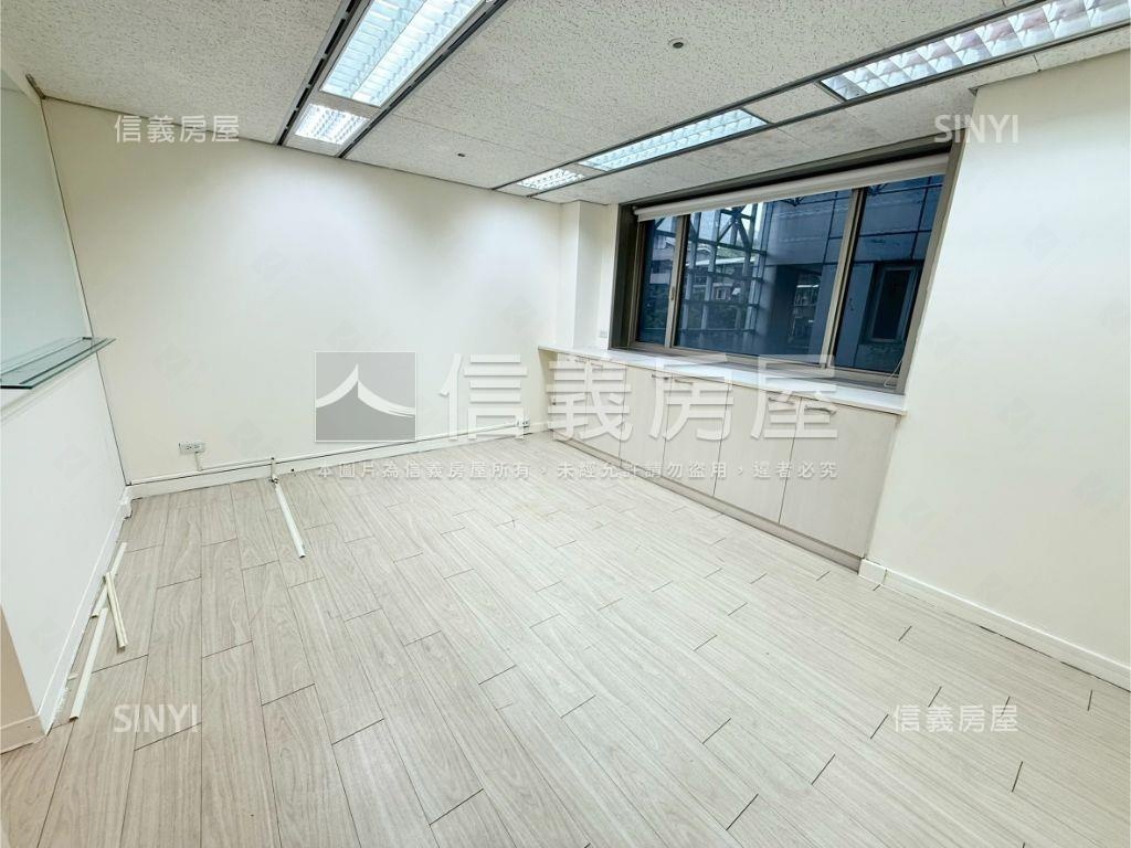 福爾摩莎雙捷運鋼骨住辦房屋室內格局與周邊環境