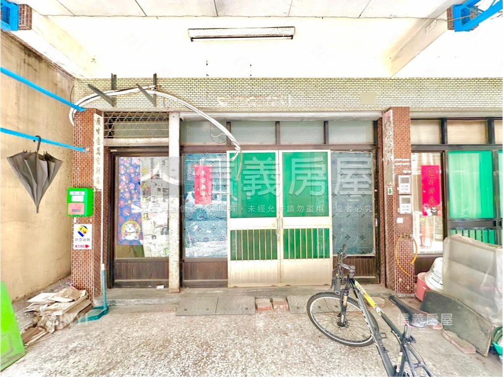 近中鋼，公寓１＋２樓店住房屋室內格局與周邊環境