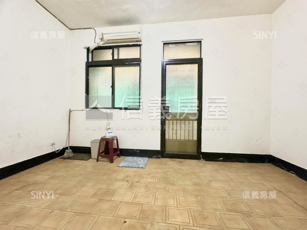 近中鋼，公寓１＋２樓店住房屋室內格局與周邊環境