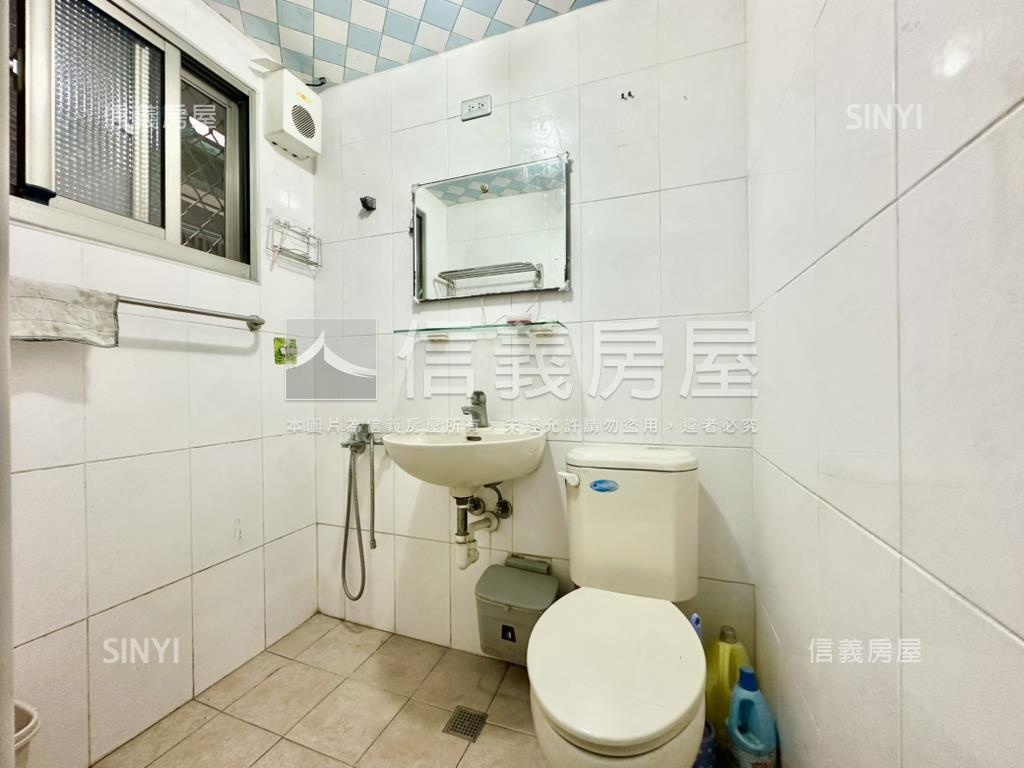 近中鋼，公寓１＋２樓店住房屋室內格局與周邊環境