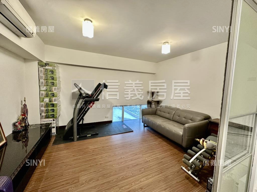 領航南路四段稀有社區別墅房屋室內格局與周邊環境