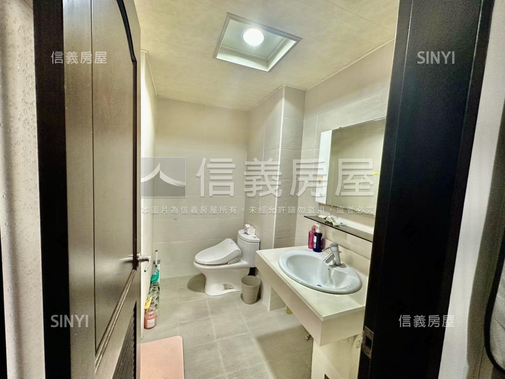 領航南路四段稀有社區別墅房屋室內格局與周邊環境