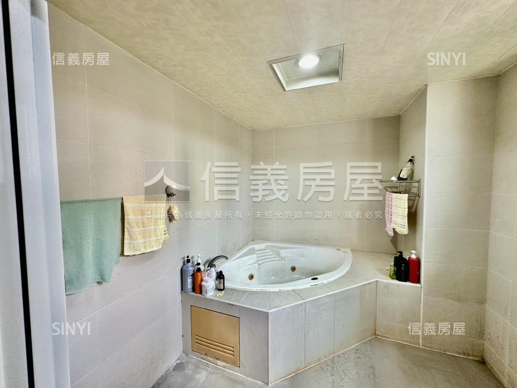 領航南路四段稀有社區別墅房屋室內格局與周邊環境