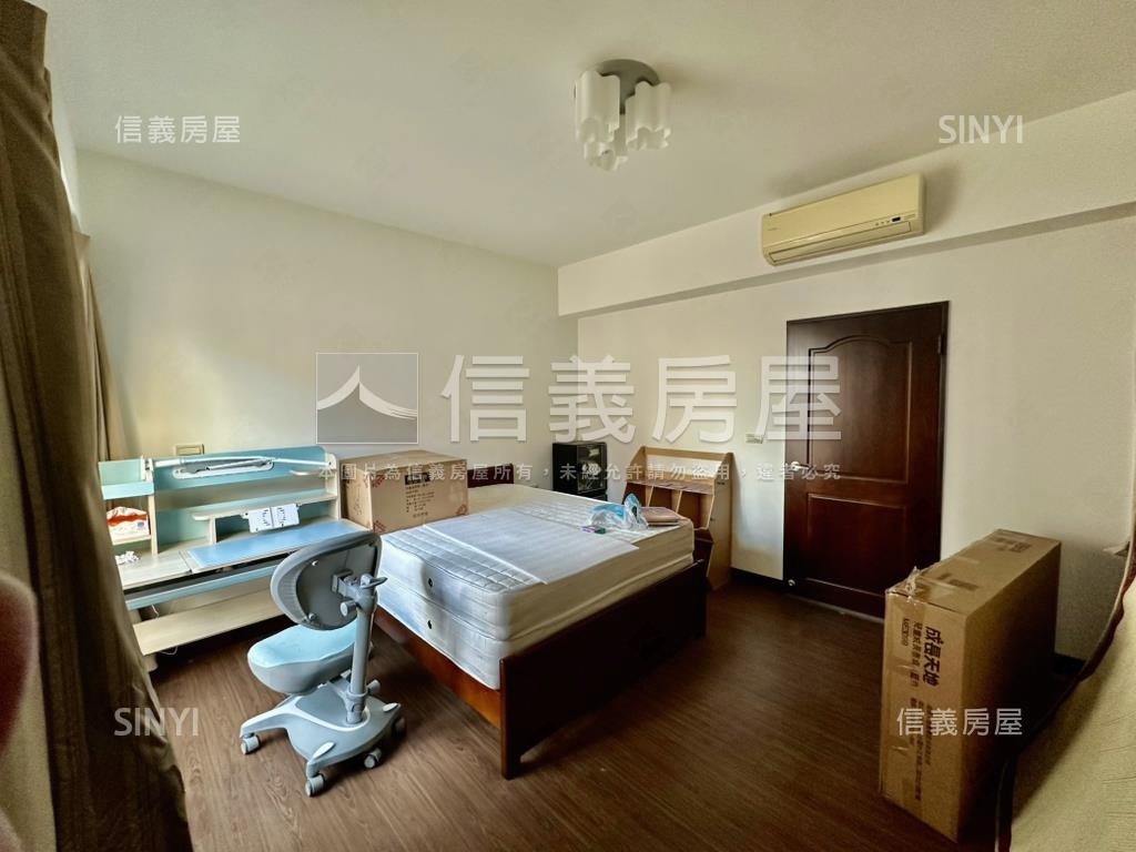 領航南路四段稀有社區別墅房屋室內格局與周邊環境