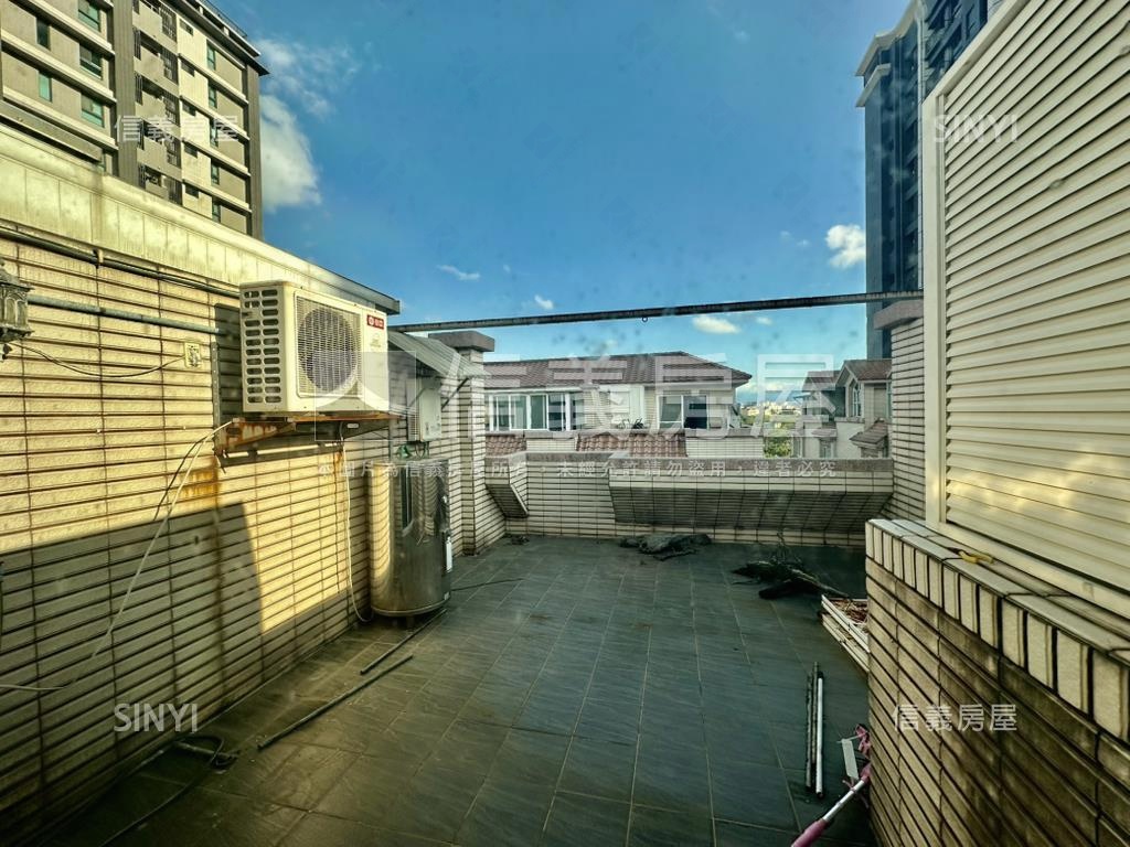 領航南路四段稀有社區別墅房屋室內格局與周邊環境