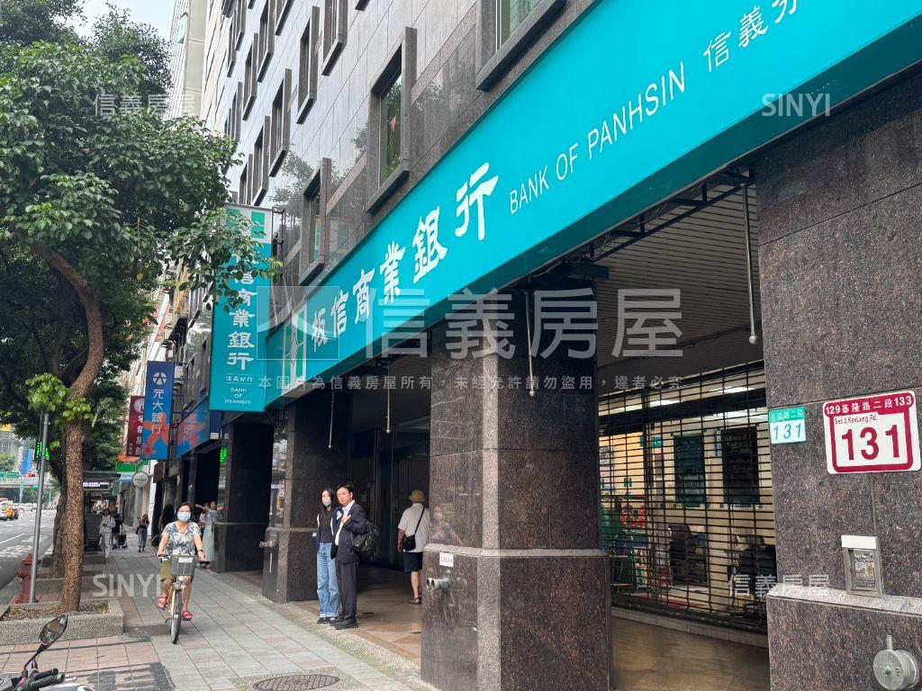 樂揚映白２房附坡平車位房屋室內格局與周邊環境