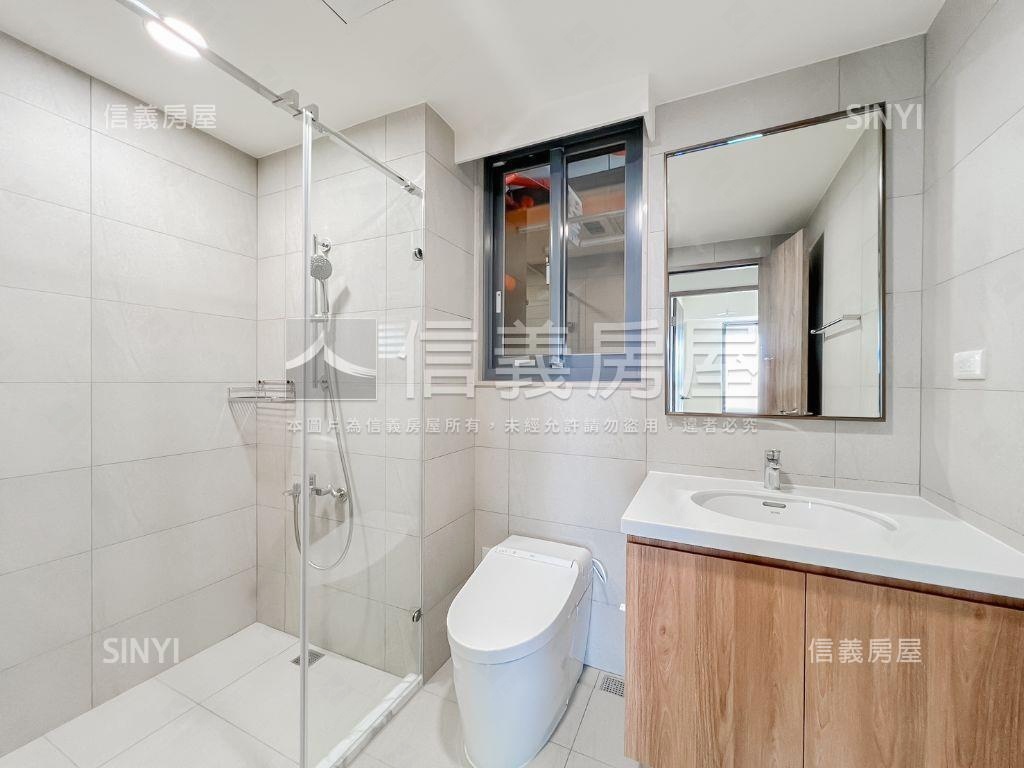 馥景莊園次頂樓三房雙車位房屋室內格局與周邊環境