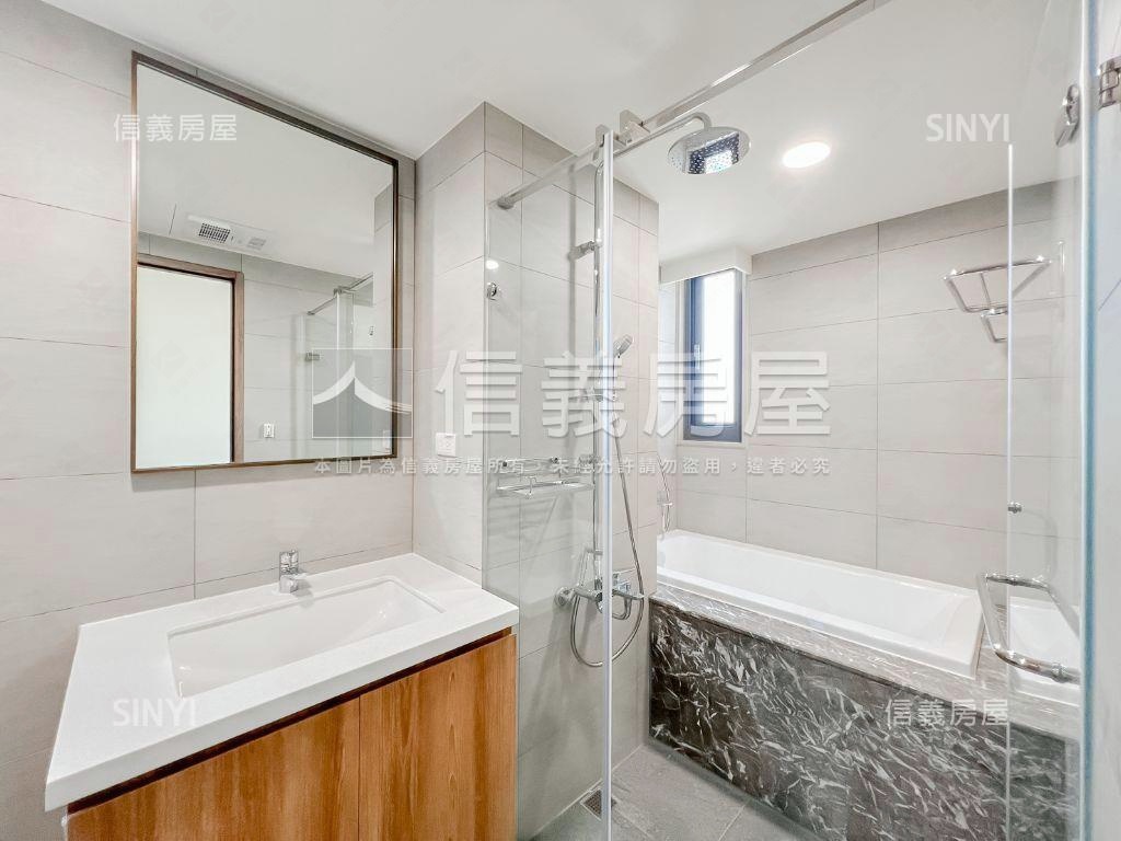 馥景莊園次頂樓三房雙車位房屋室內格局與周邊環境