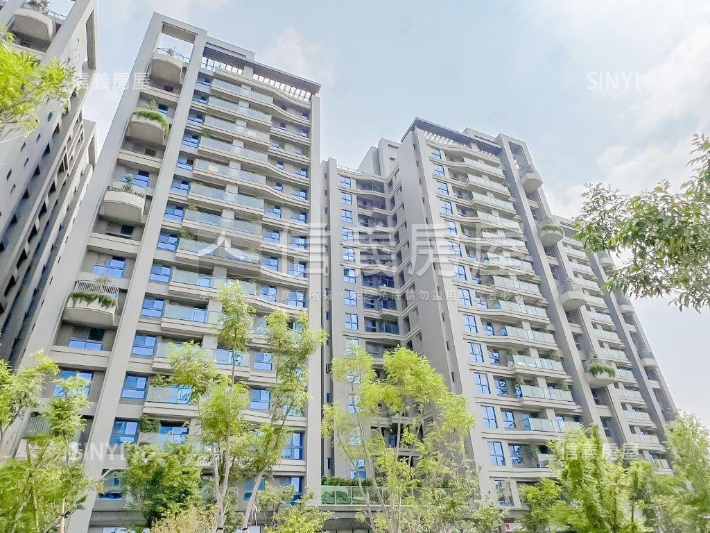 馥景莊園次頂樓三房雙車位房屋室內格局與周邊環境