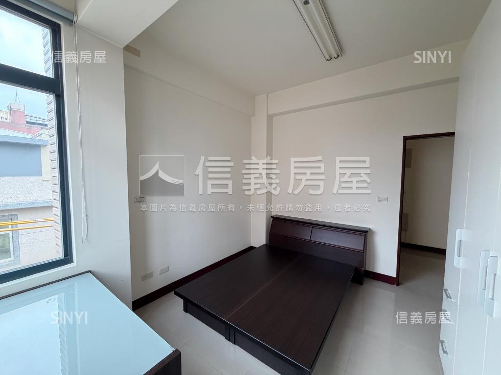 稀有田美邊間車庫別墅房屋室內格局與周邊環境