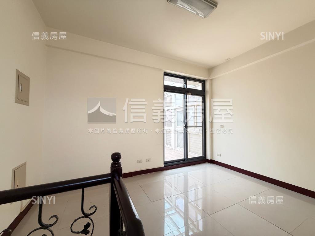 稀有田美邊間車庫別墅房屋室內格局與周邊環境