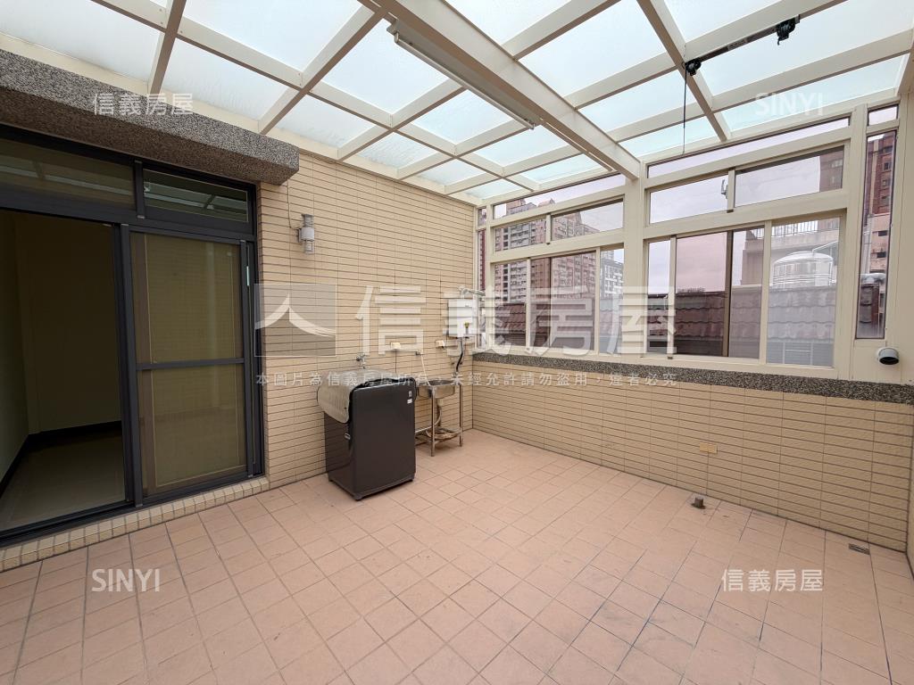 稀有田美邊間車庫別墅房屋室內格局與周邊環境