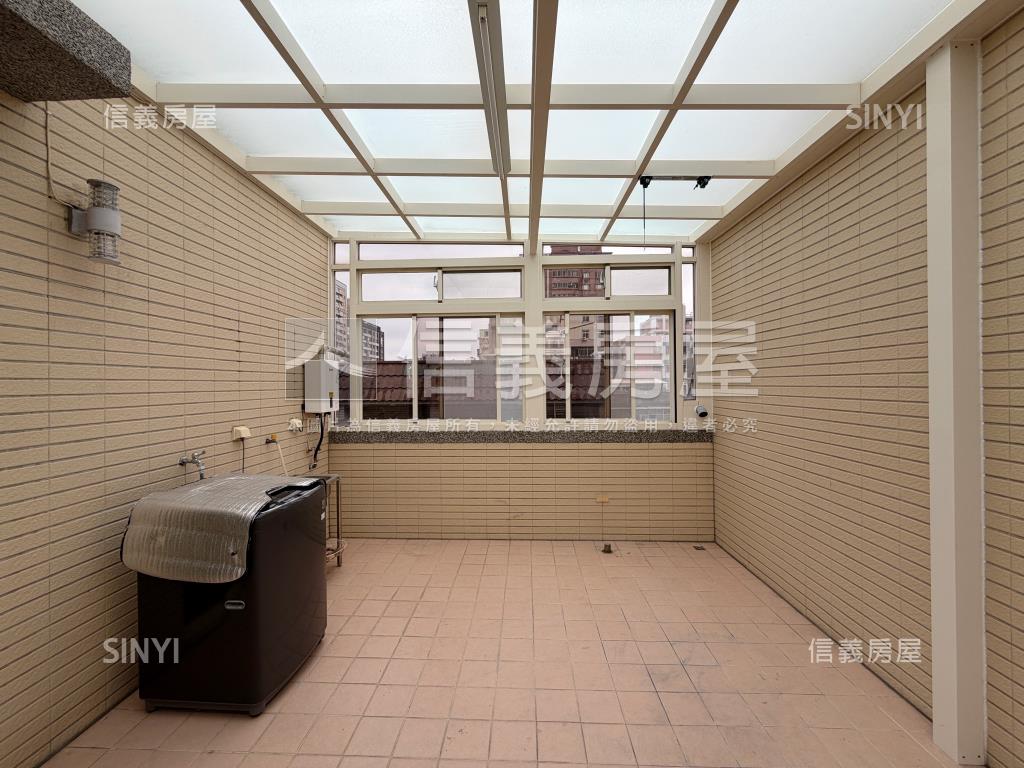 稀有田美邊間車庫別墅房屋室內格局與周邊環境