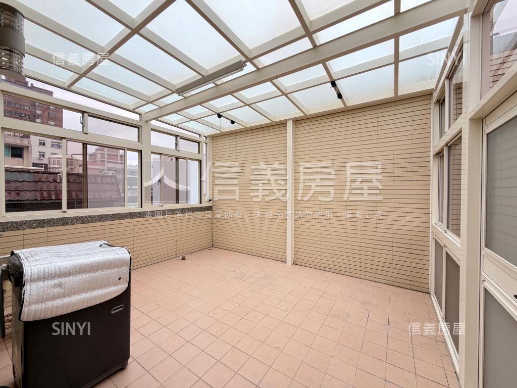 稀有田美邊間車庫別墅房屋室內格局與周邊環境