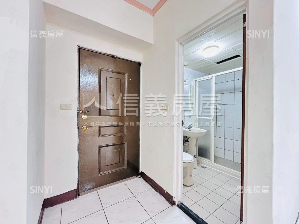 鵬程萬里套房房屋室內格局與周邊環境