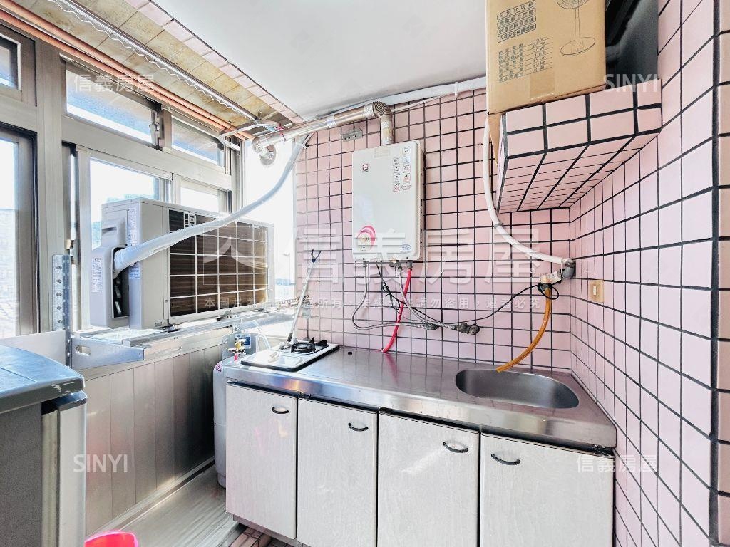 鵬程萬里套房房屋室內格局與周邊環境