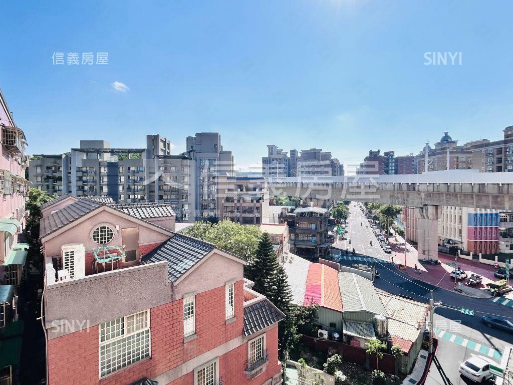 鵬程萬里套房房屋室內格局與周邊環境