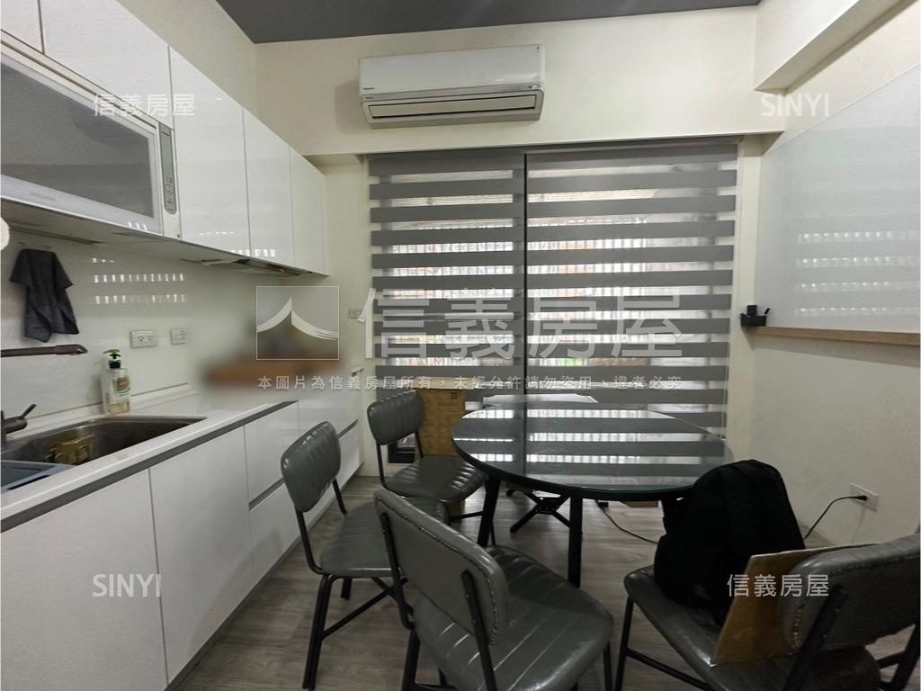 滙世界二房雙平車房屋室內格局與周邊環境