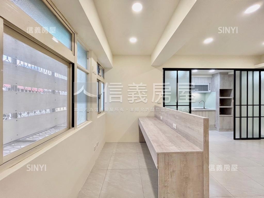 三民經國華廈兩房房屋室內格局與周邊環境