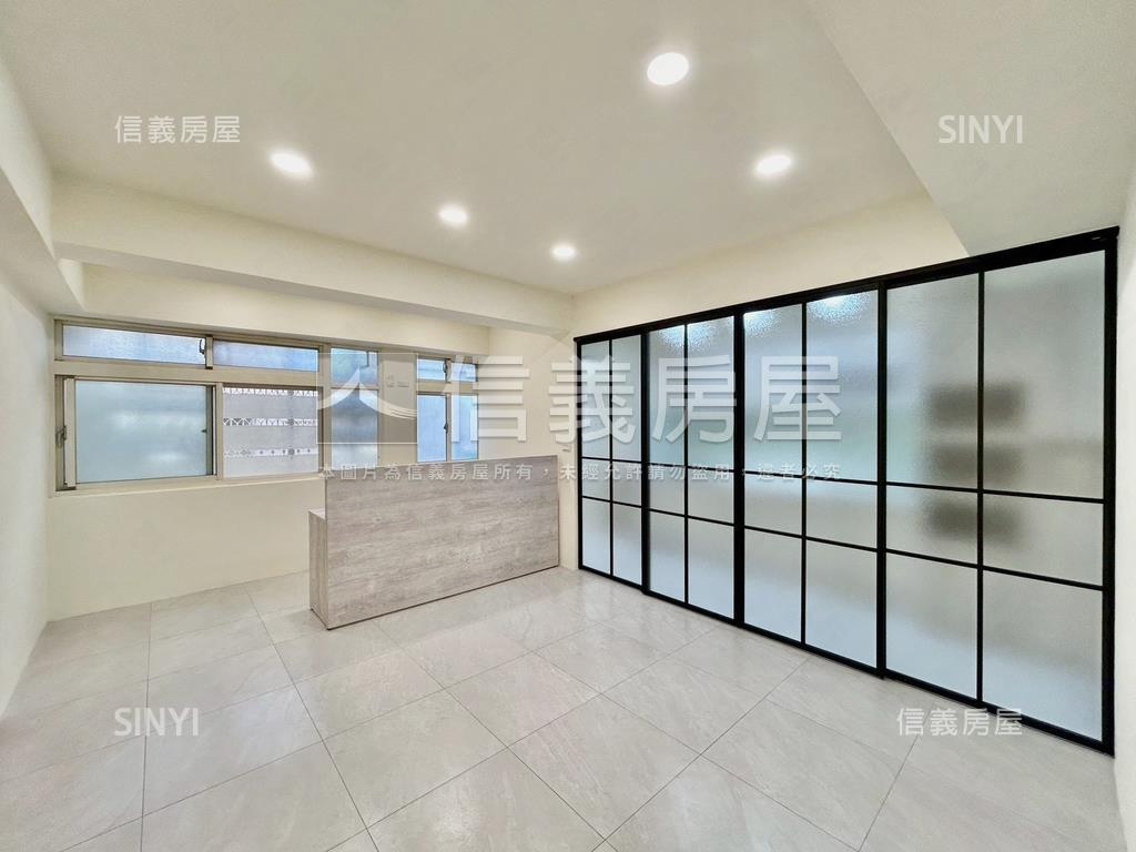 三民經國華廈兩房房屋室內格局與周邊環境