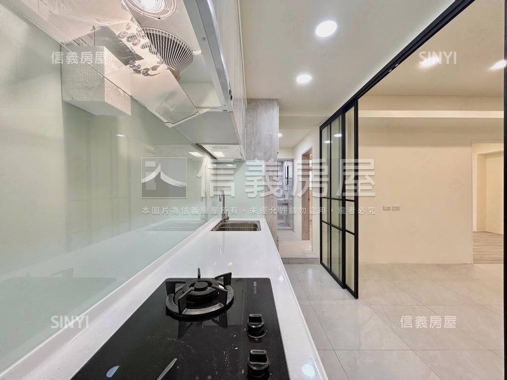 三民經國華廈兩房房屋室內格局與周邊環境