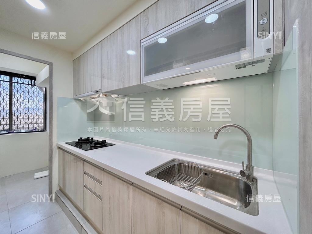 三民經國華廈兩房房屋室內格局與周邊環境