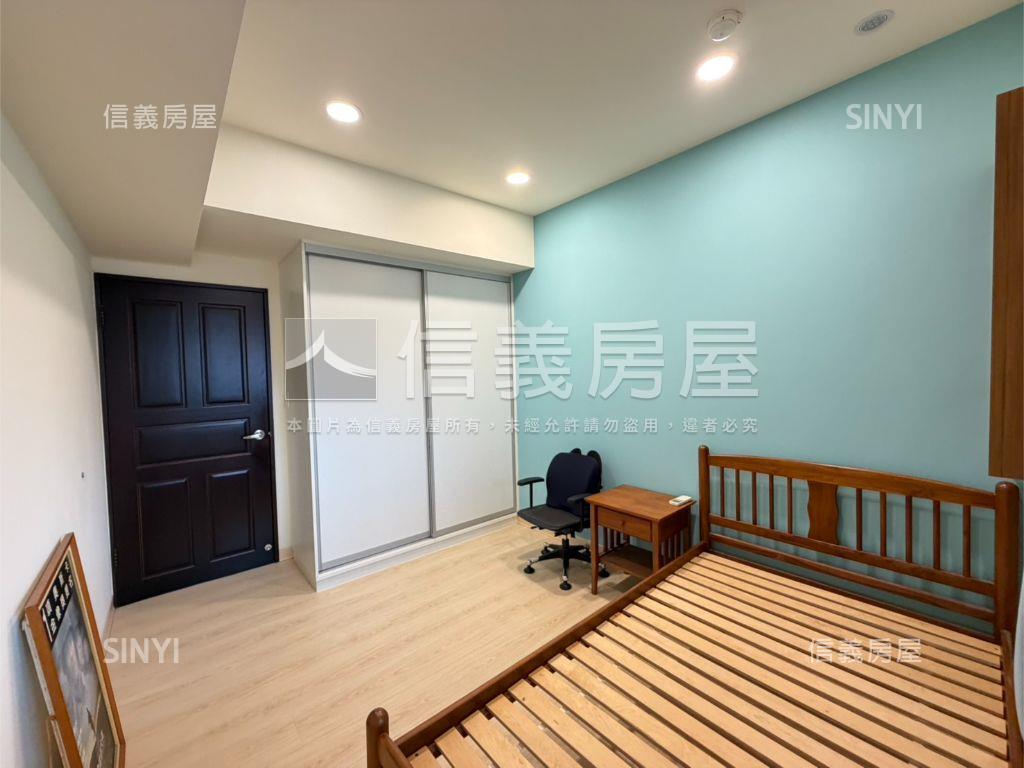 施華洛奇帝王樓層三房車位房屋室內格局與周邊環境