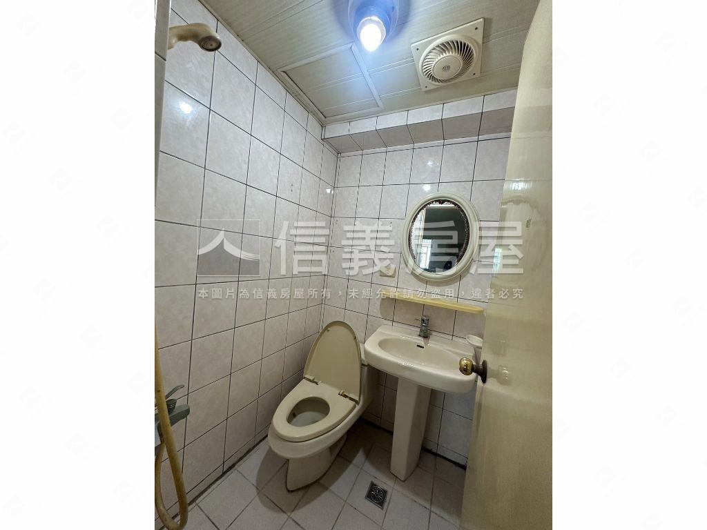 金鳳凰－景觀三房房屋室內格局與周邊環境