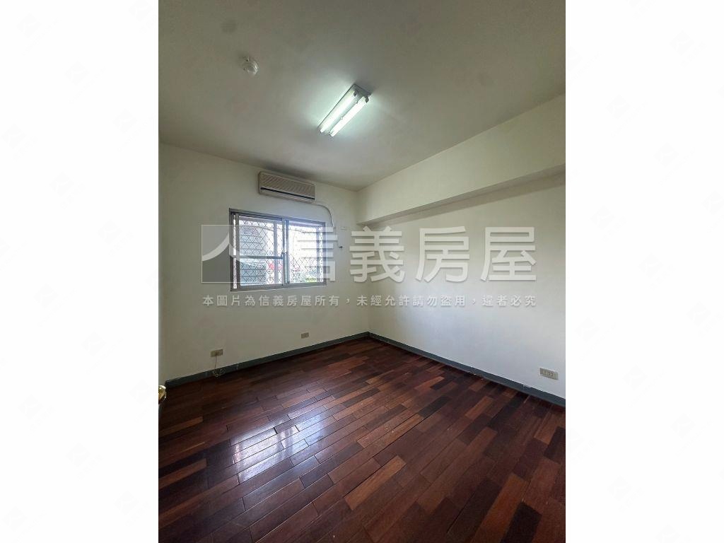 金鳳凰－景觀三房房屋室內格局與周邊環境