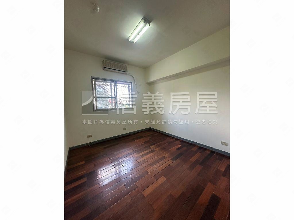 金鳳凰－景觀三房房屋室內格局與周邊環境