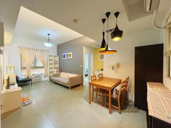 首推甜蜜家庭兩房平車