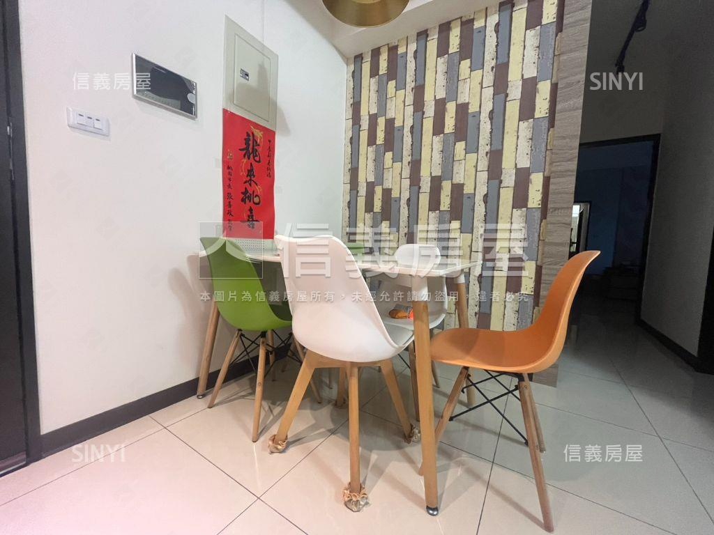 稀有景觀美妝天郡２房車位房屋室內格局與周邊環境