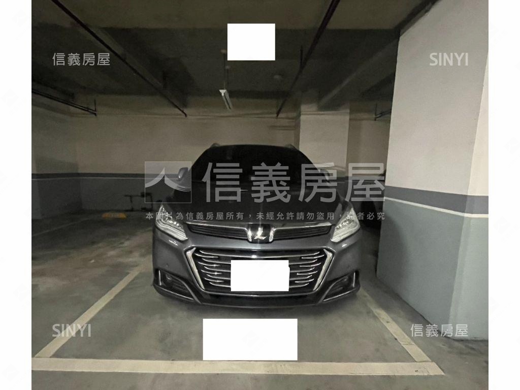 稀有景觀美妝天郡２房車位房屋室內格局與周邊環境