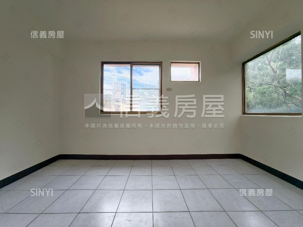 專任麗景清盧三房房屋室內格局與周邊環境